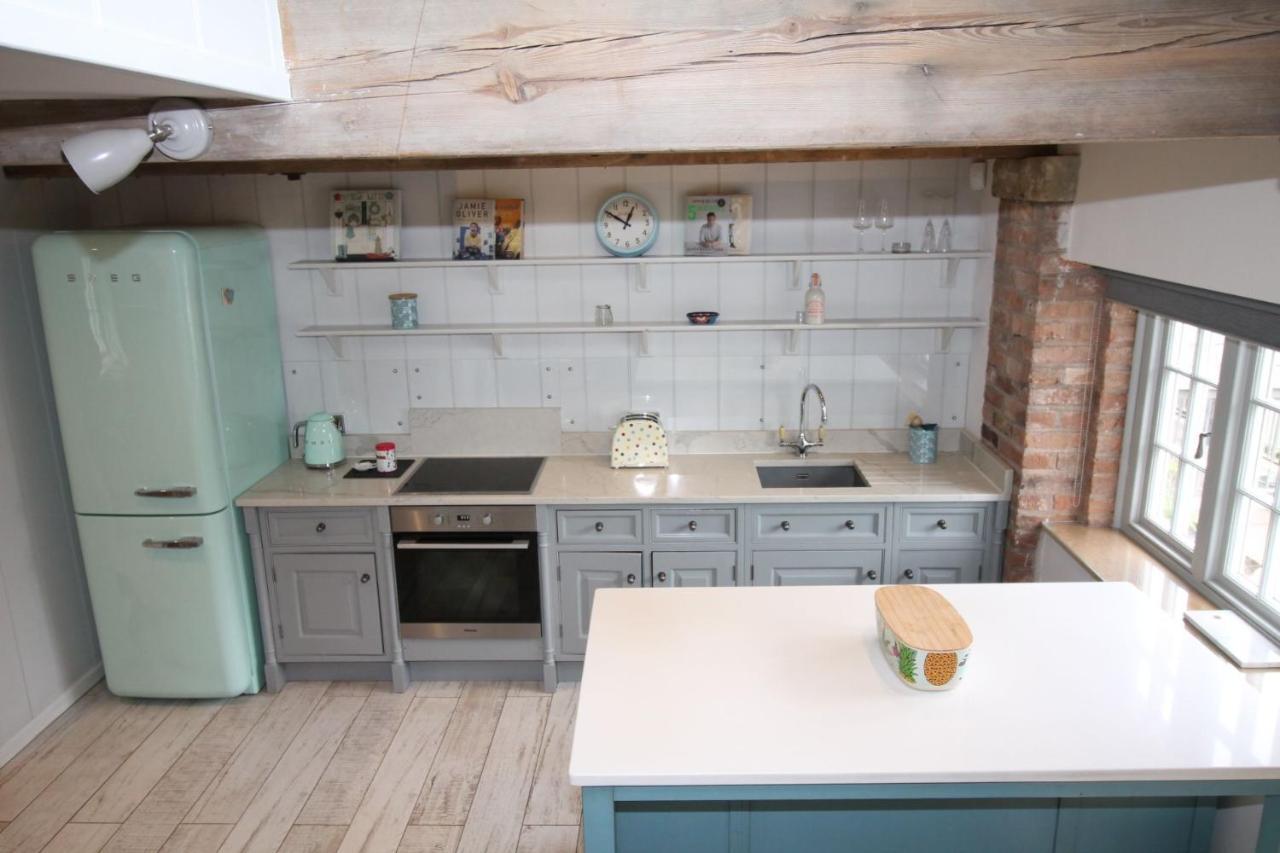 The Hayloft - Cheshire Villa Crewe Ngoại thất bức ảnh