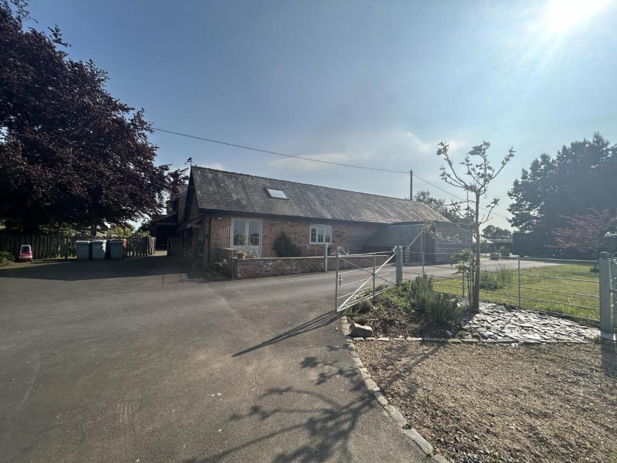 The Hayloft - Cheshire Villa Crewe Ngoại thất bức ảnh